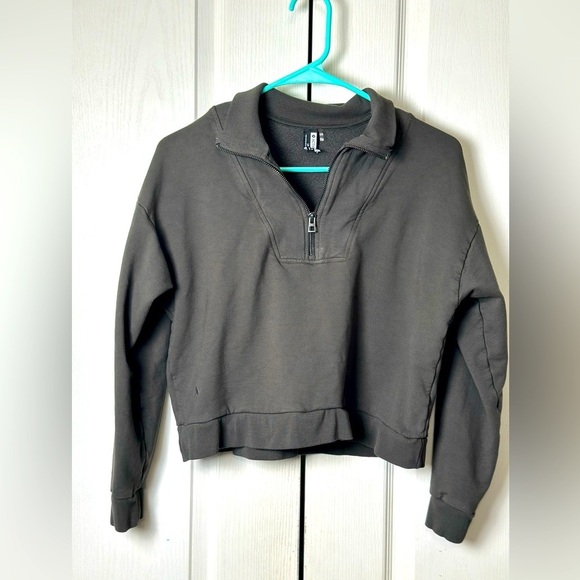 Active People Women's Cropped Olive Green 1/2 Zip Pullover‎ Size 6 - Picture 1 of 5